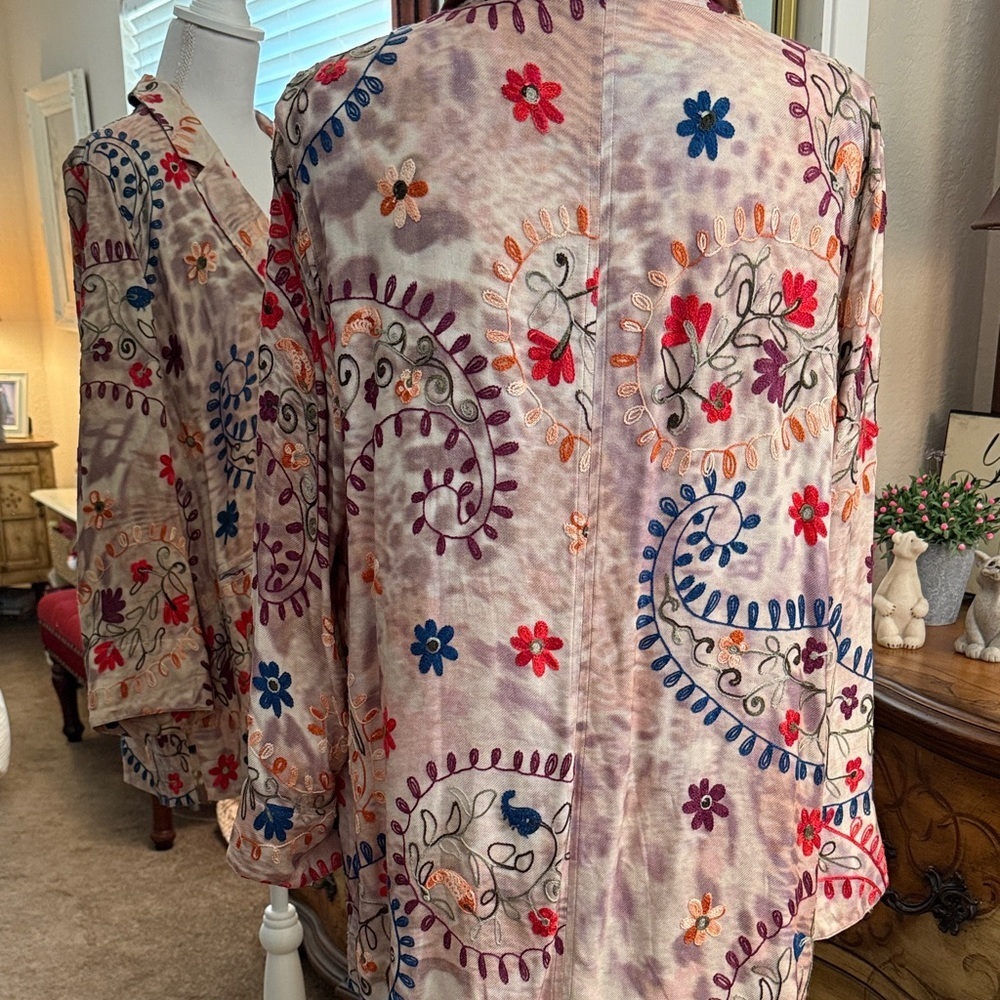 John Mark Floral Embroidered Blazer with Multicolor Design 100% Rayon NWOT - Picture 6 of 15